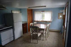 Kitchen/ Dining room